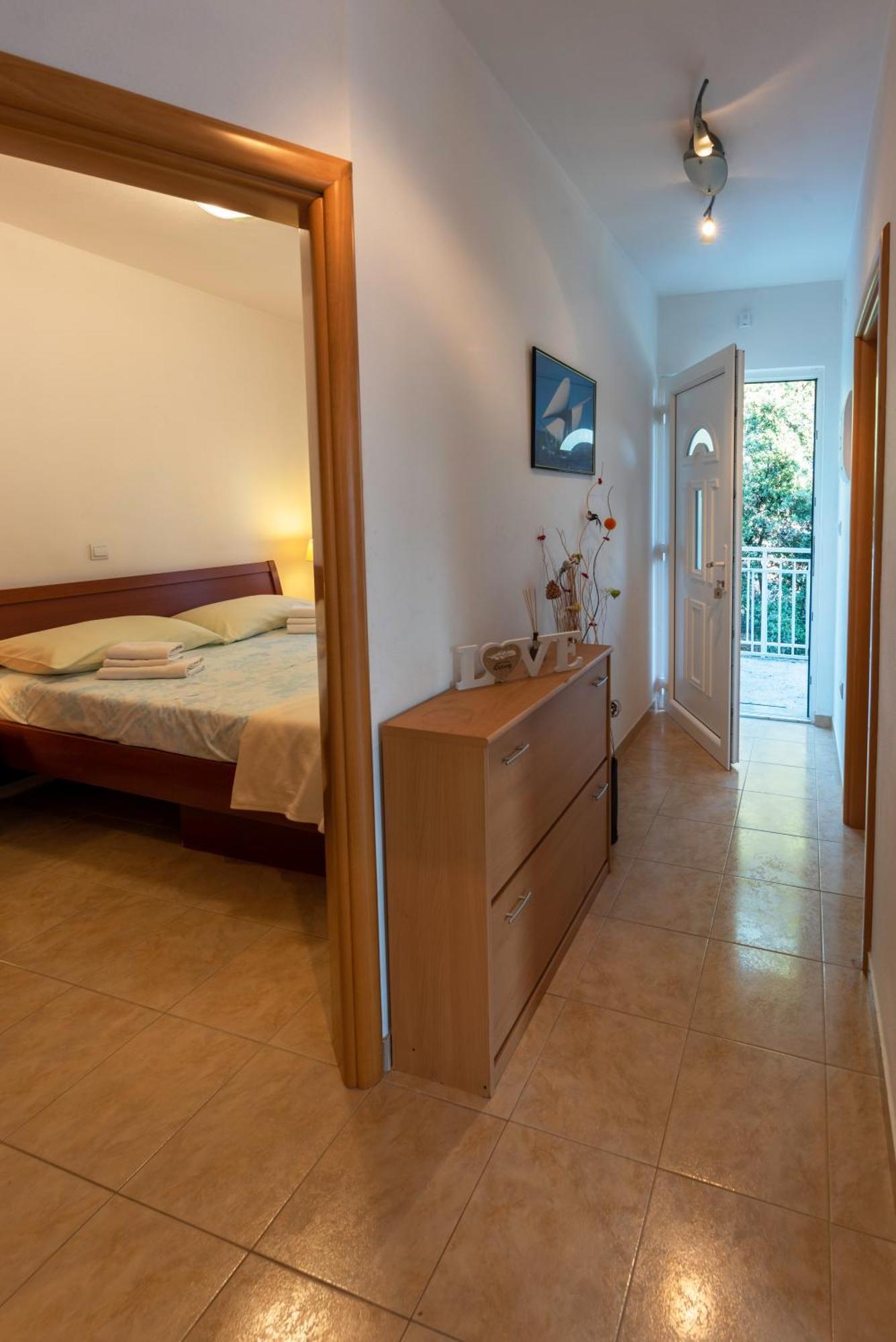 Apartment Anamaria With Seaview Petrčane Exterior foto